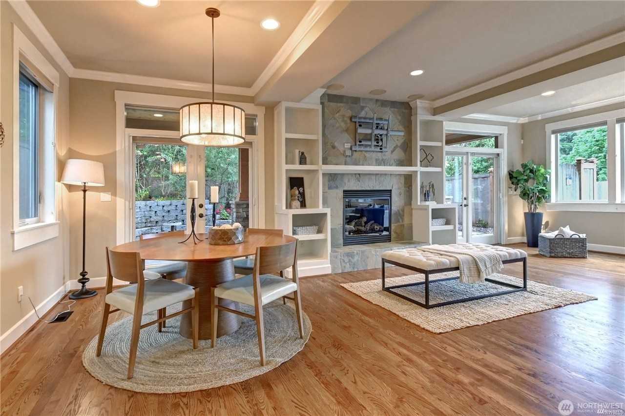 2082 Market St - Photo 6 of 40