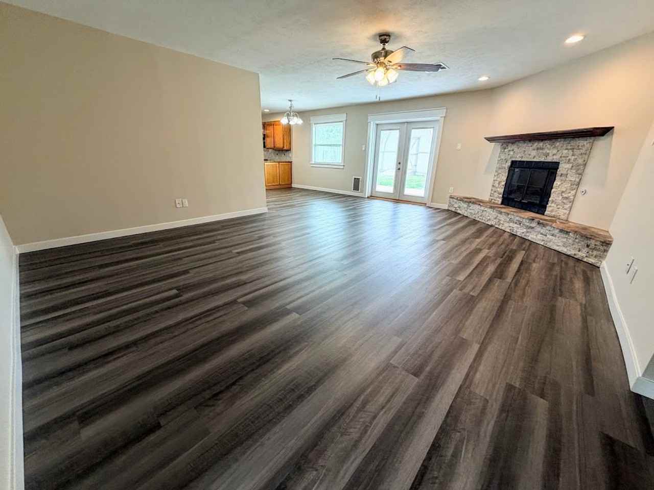 740 Magazine St - Photo 3 of 29