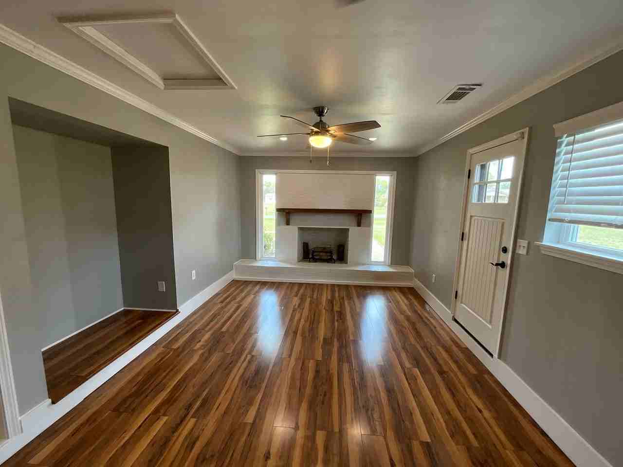 4900 Davis Dr - Photo 3 of 22