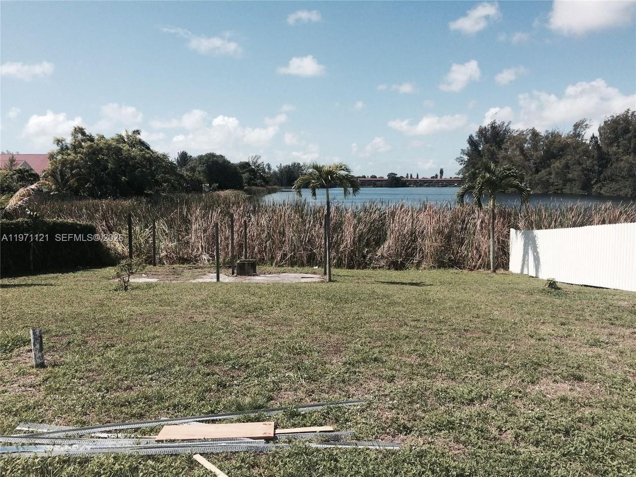 1280 Nw 111th St - Photo 2 of 10