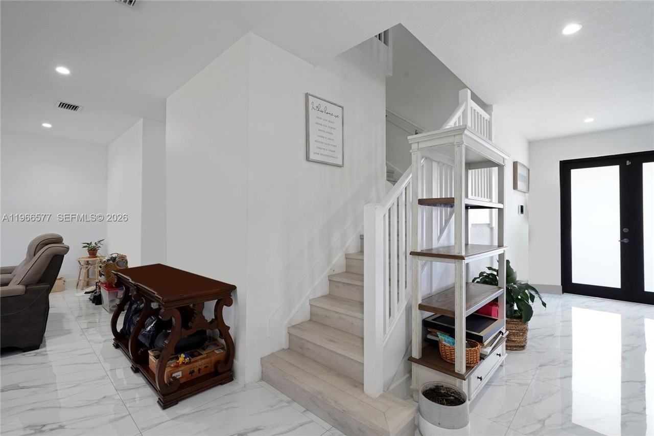 2165 Sw 145th Ave - Photo 3 of 21