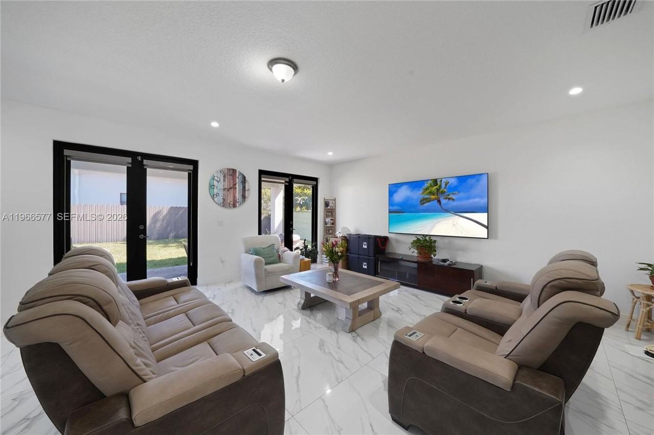 2165 Sw 145th Ave - Photo 6 of 21
