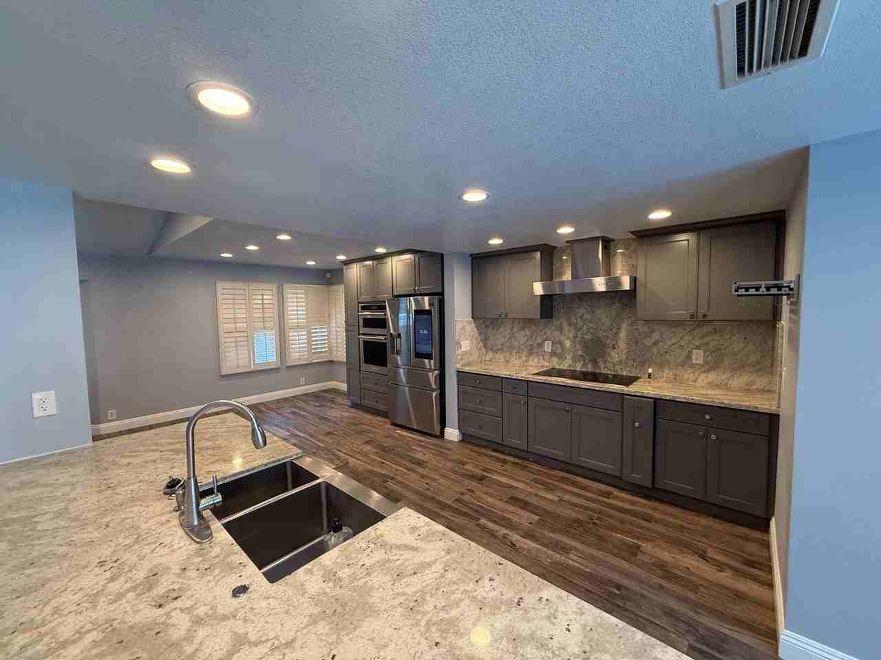 4231 Edison Ave - Photo 2 of 10