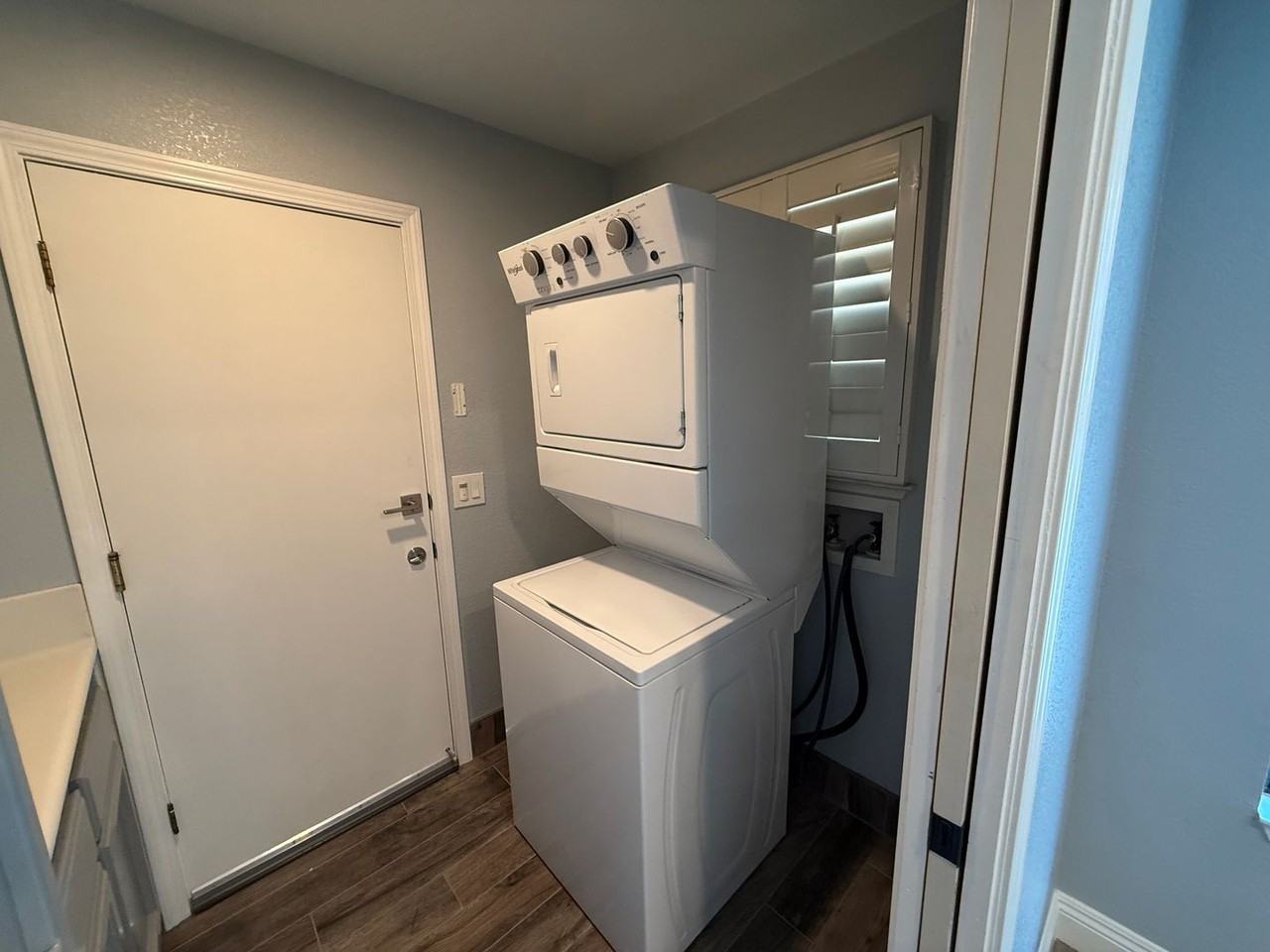 4231 Edison Ave - Photo 3 of 10