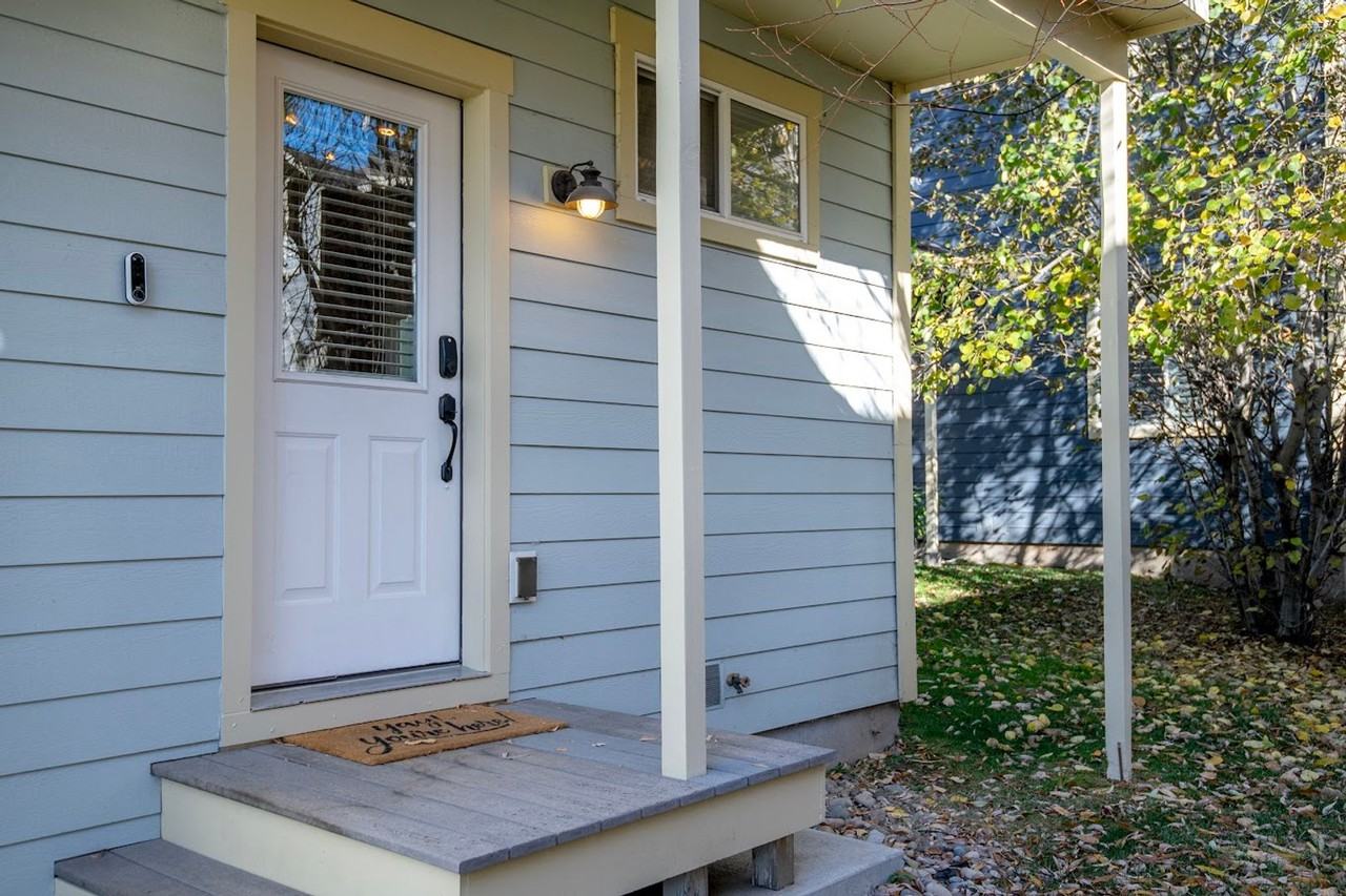 399 Forest View Dr - Photo 2 of 22