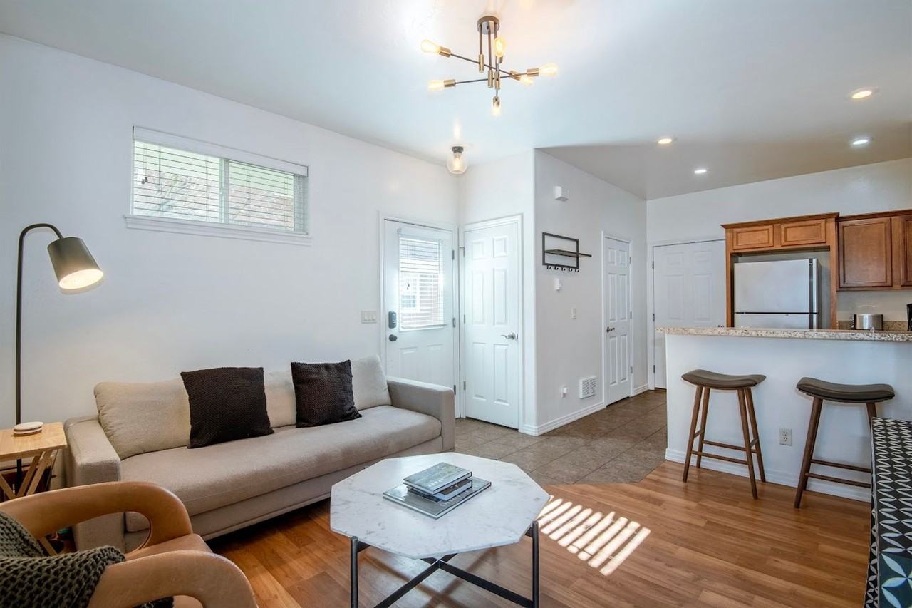 399 Forest View Dr - Photo 5 of 22