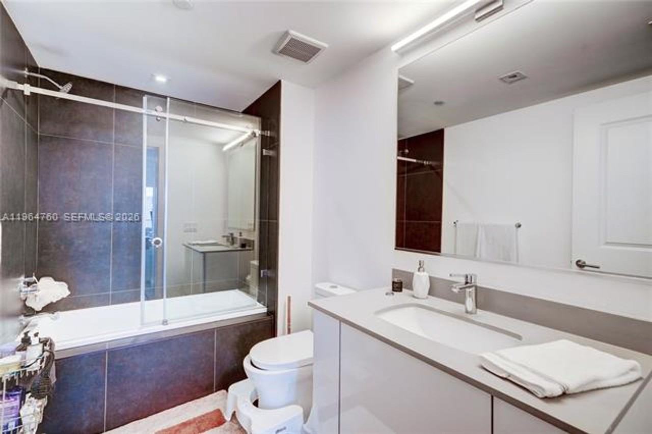 1600 Ne 1st Ave #3607 - Photo 3 of 15