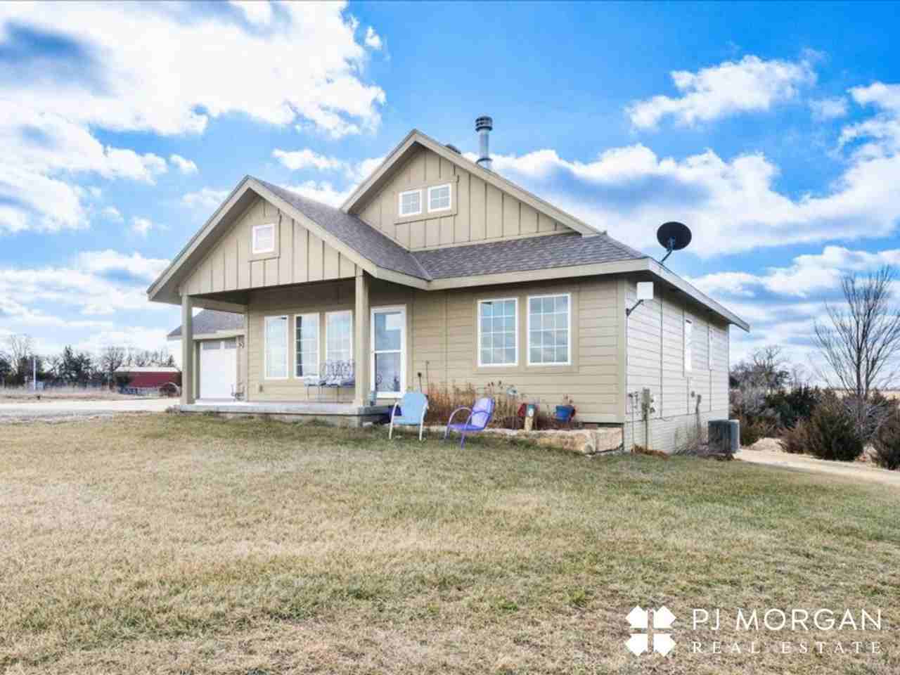 6220 S 234th St - Photo 3 of 30