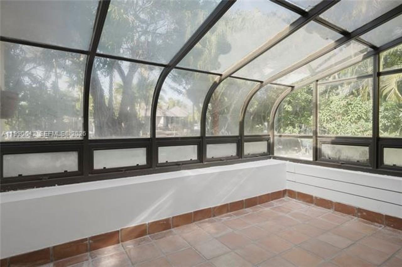 1845 Daytonia Rd - Photo 6 of 30