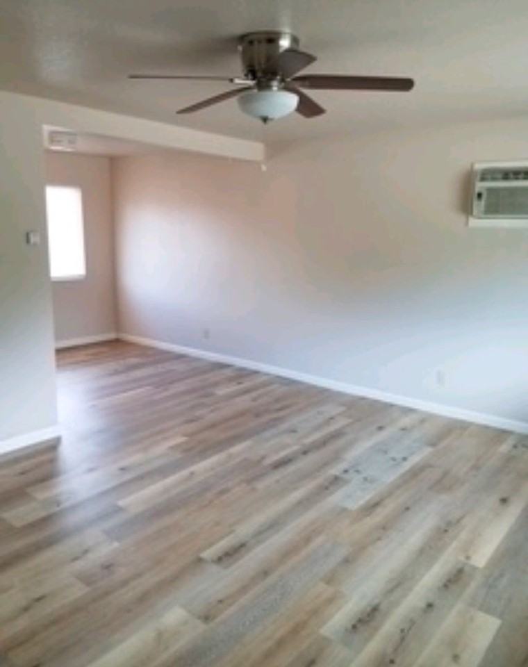 9460 El Parque Ave #E - Photo 3 of 6