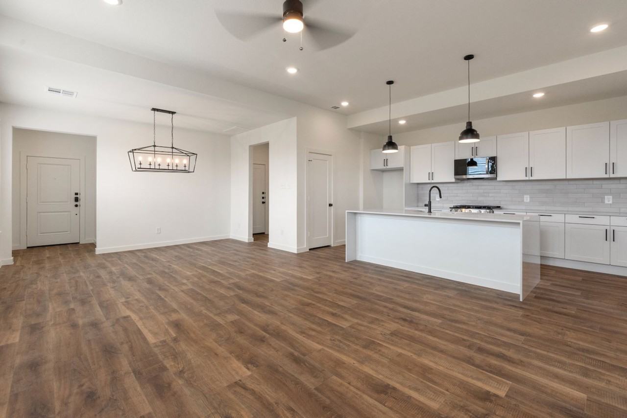 1864 Dry Cherry Ln - Photo 3 of 19