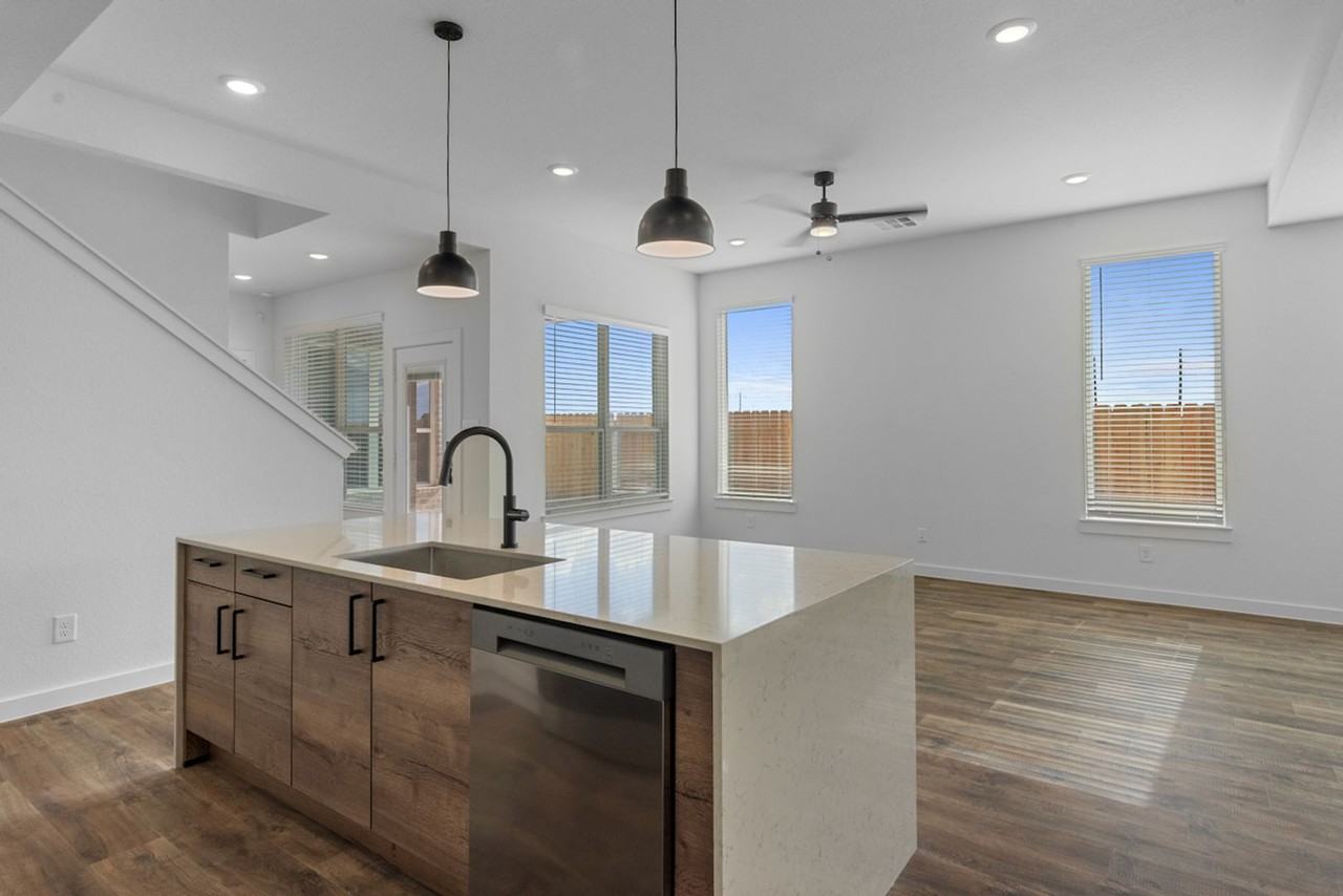 1864 Dry Cherry Ln - Photo 5 of 19