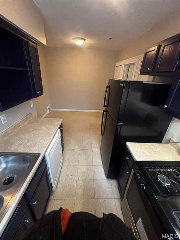 5043 Alaska Ave #D - Photo 4 of 7