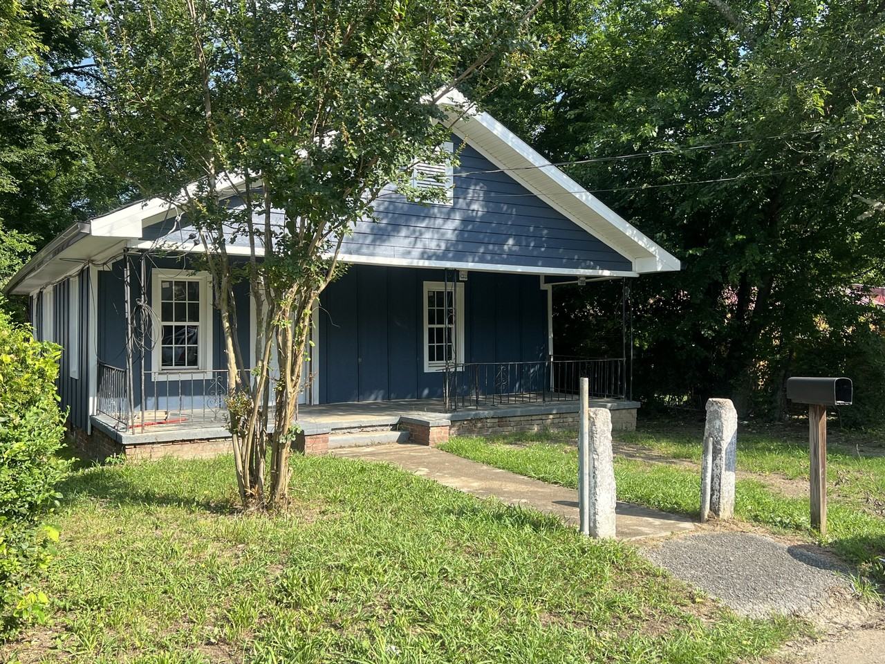 1409 Bradt St #1 - Photo 2 of 18