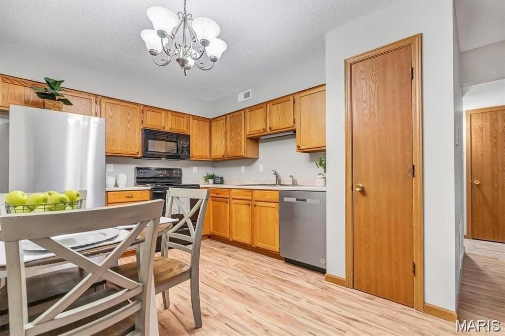 9608 Bent Pine Dr #J - Photo 4 of 21