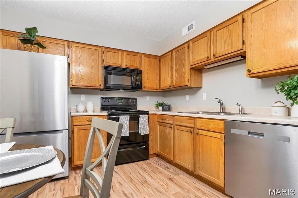 9608 Bent Pine Dr #J - Photo 6 of 21