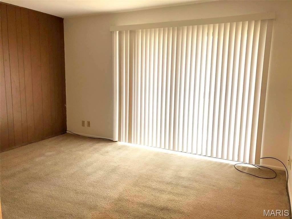 229 S Church St #C - Photo 2 of 9