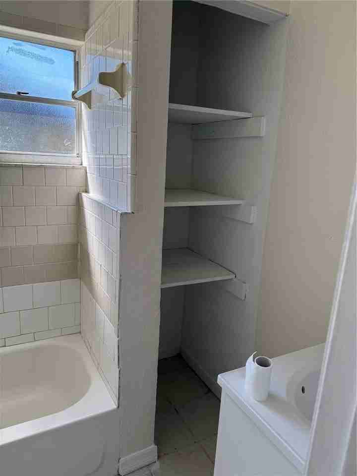 2109 N 13th St - Photo 6 of 8