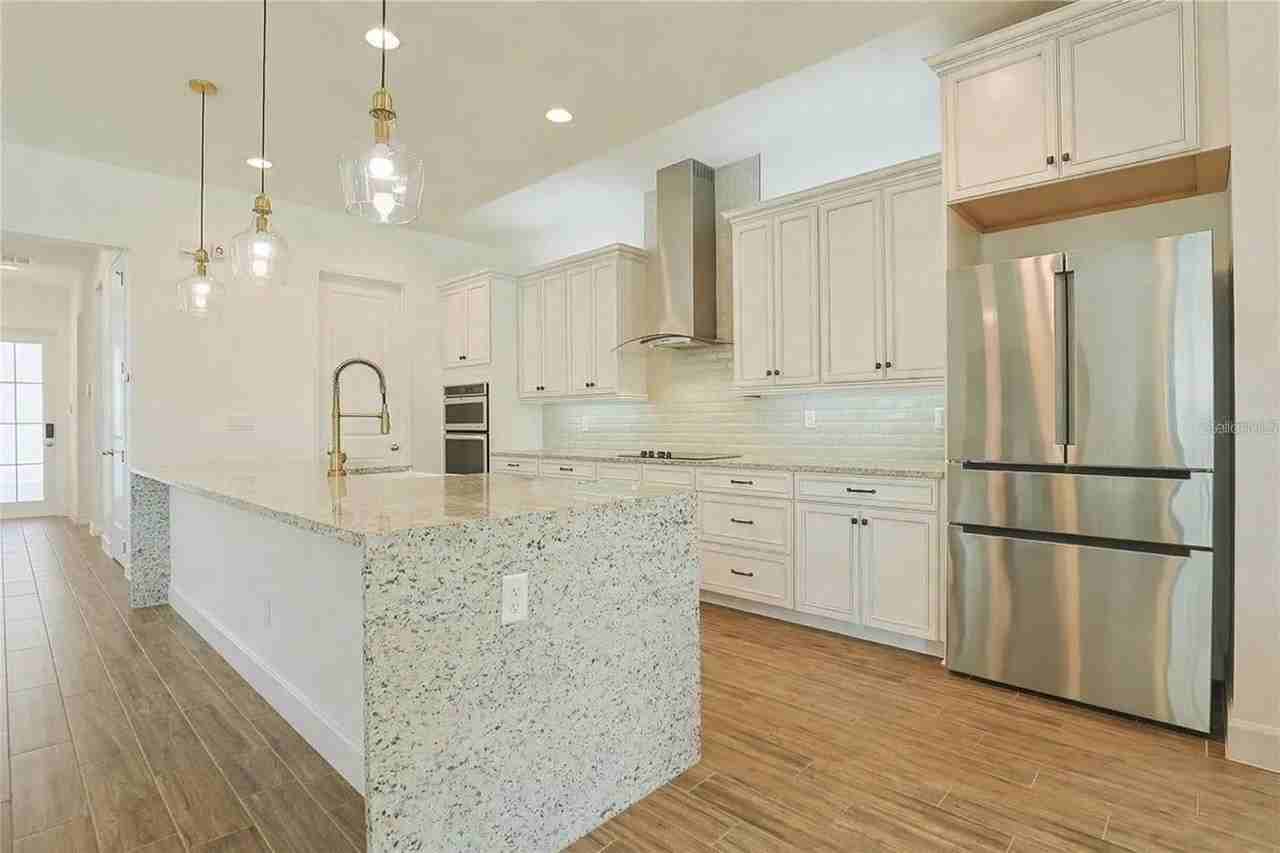 7038 Arnoldson St - Photo 7 of 43