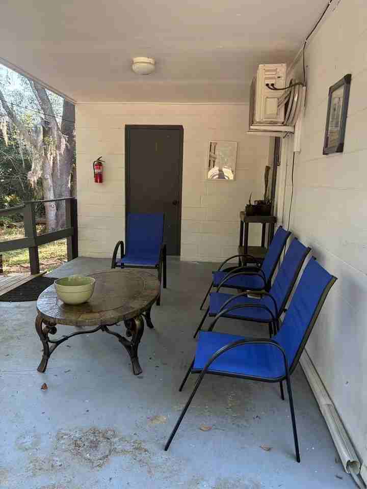 7703 Hillcrest Ter - Photo 3 of 13