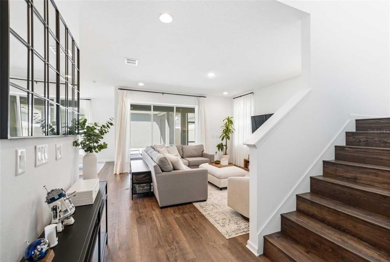 5378 Lake Virginia St - Photo 2 of 26