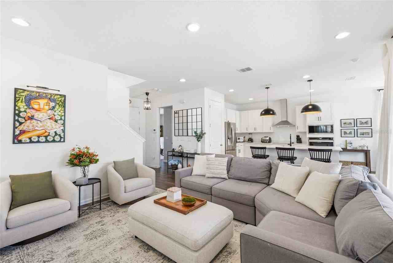 5378 Lake Virginia St - Photo 6 of 26