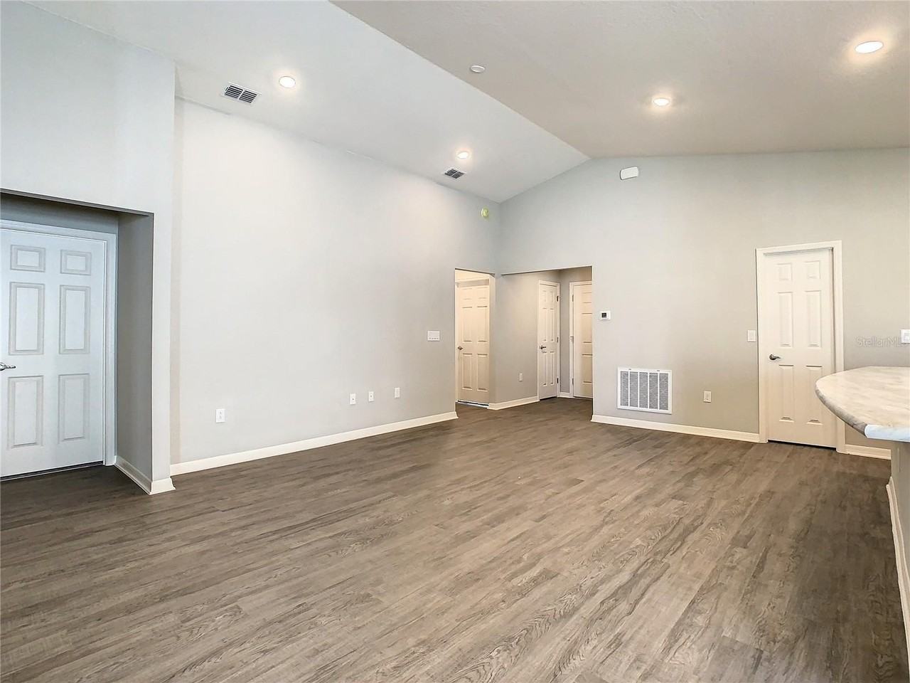 4466 Hummingbird Ln - Photo 3 of 22