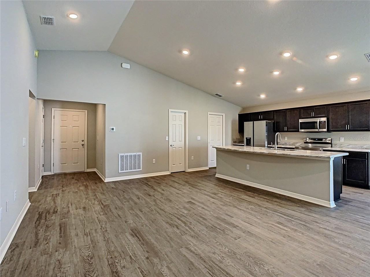 4466 Hummingbird Ln - Photo 5 of 22