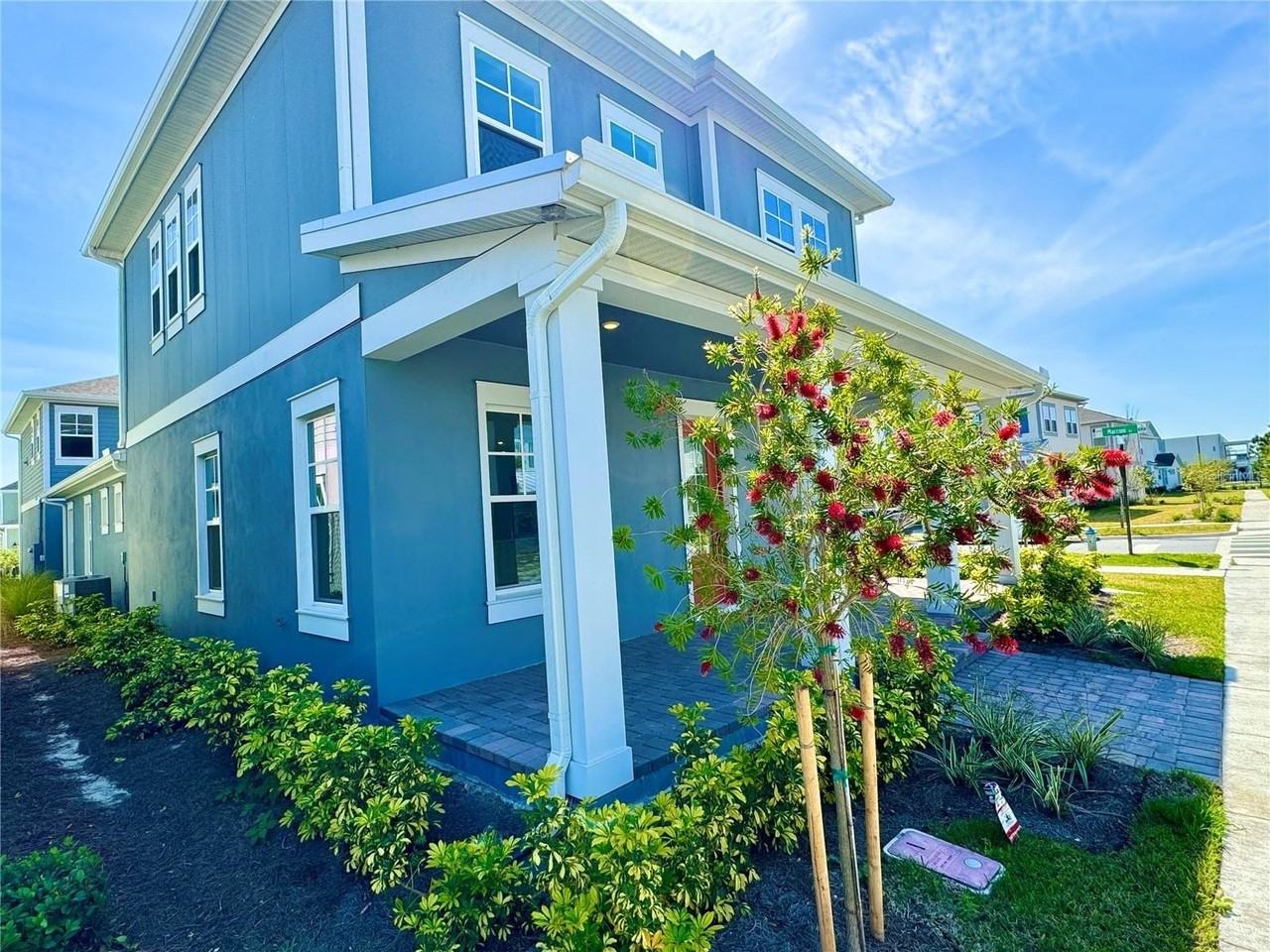 9726 Neruda St - Photo 5 of 50