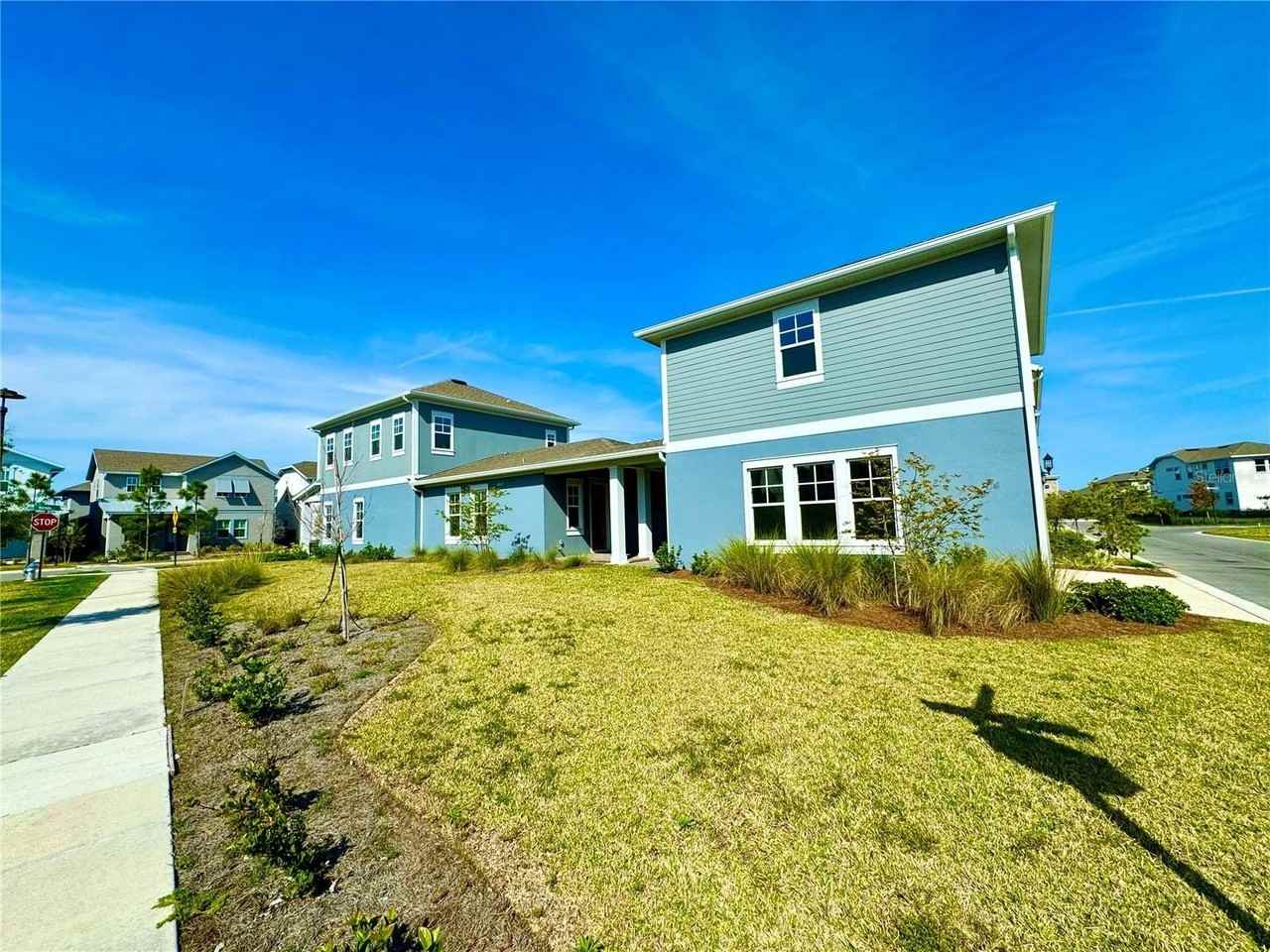 9726 Neruda St - Photo 7 of 50