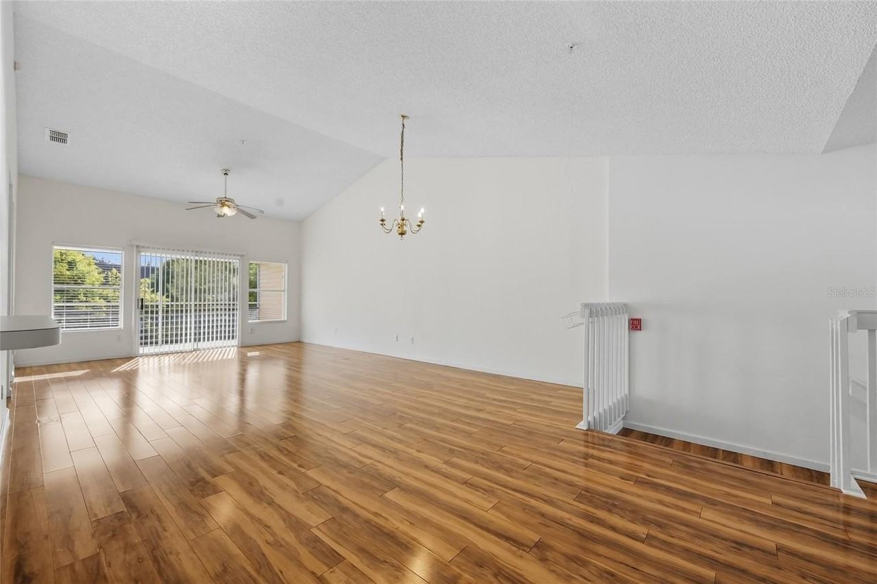 6029 Lake Pointe Dr #202 - Photo 4 of 31