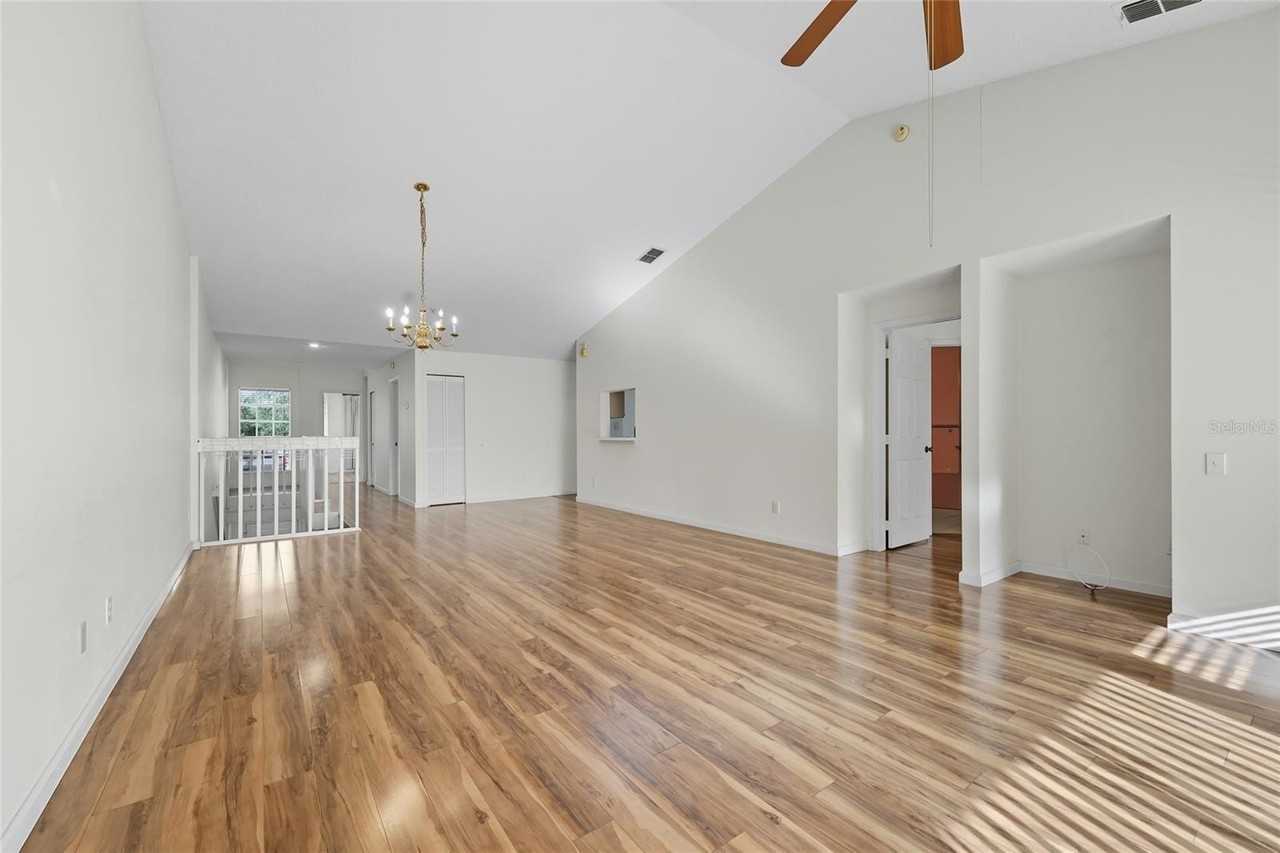 6029 Lake Pointe Dr #202 - Photo 6 of 31