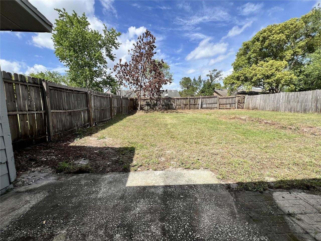 9767 Piney Point Cir - Photo 7 of 11