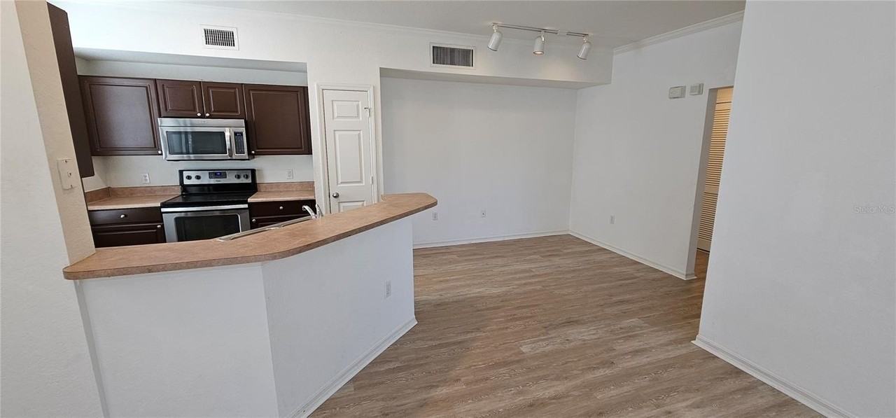 5581 Rosehill Rd #104 - Photo 4 of 16