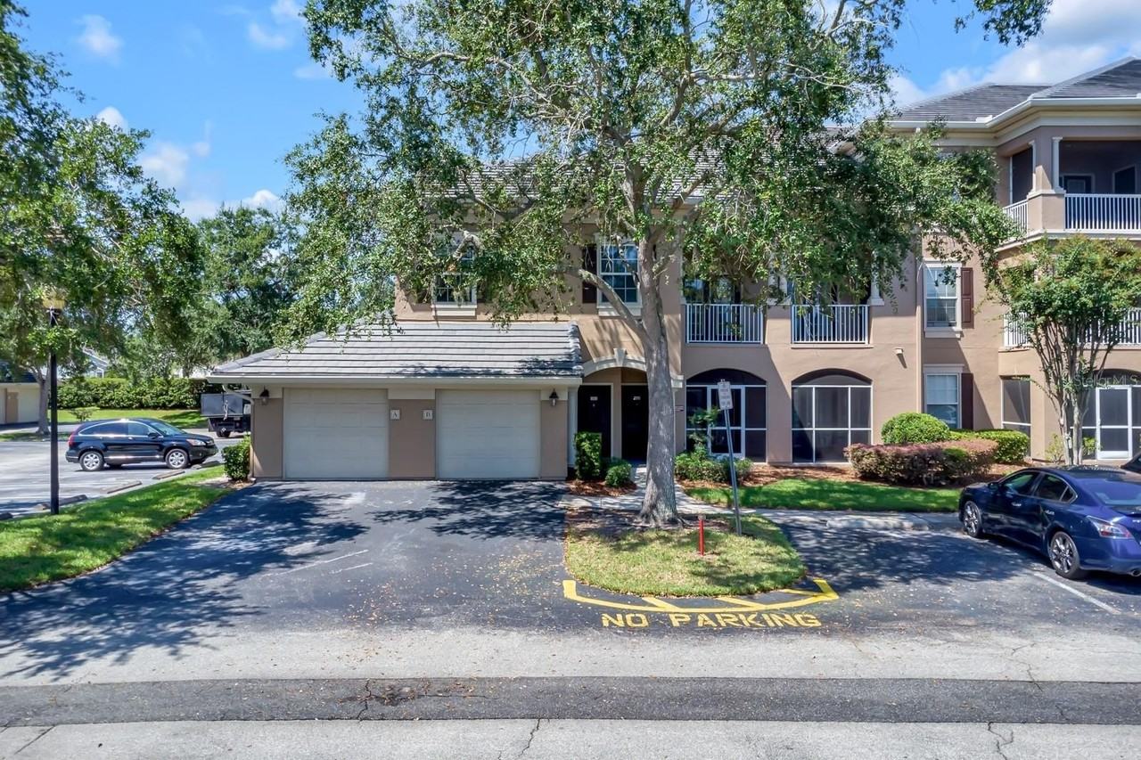 14304 Fredricksburg Dr #402 - Photo 3 of 50