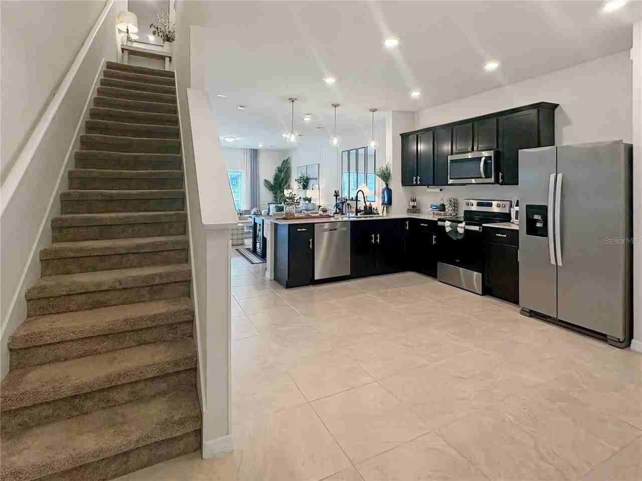 4555 Cypress Cay Way - Photo 5 of 36