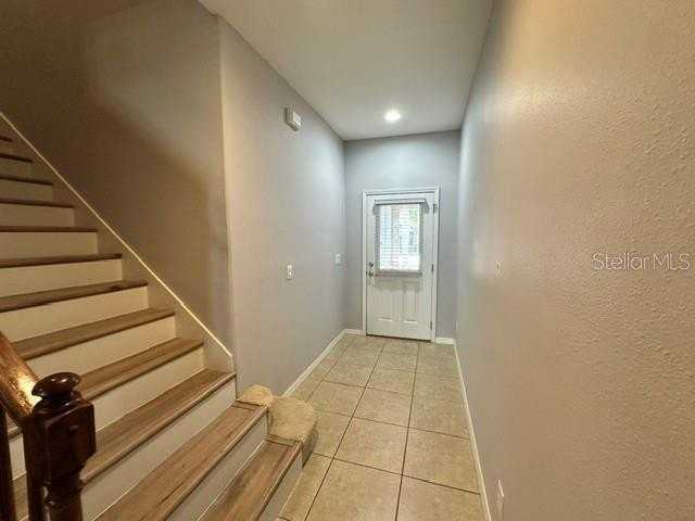 1506 Hillview Ln - Photo 5 of 36