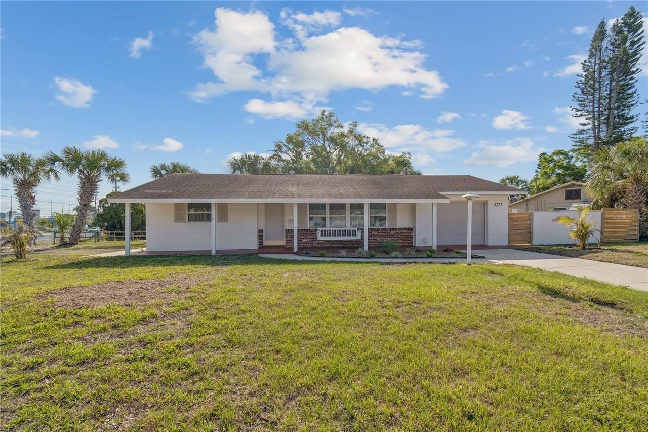 3777 67th St N - Photo 6 of 50