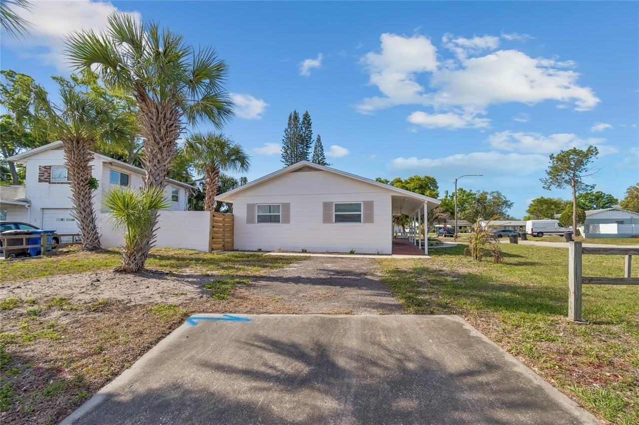 3777 67th St N - Photo 7 of 50