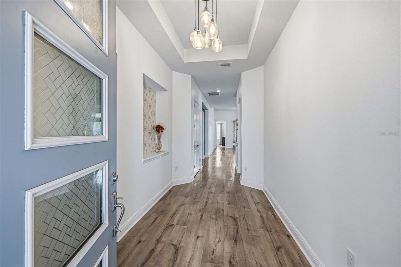 5925 Silver Sun Dr - Photo 4 of 45