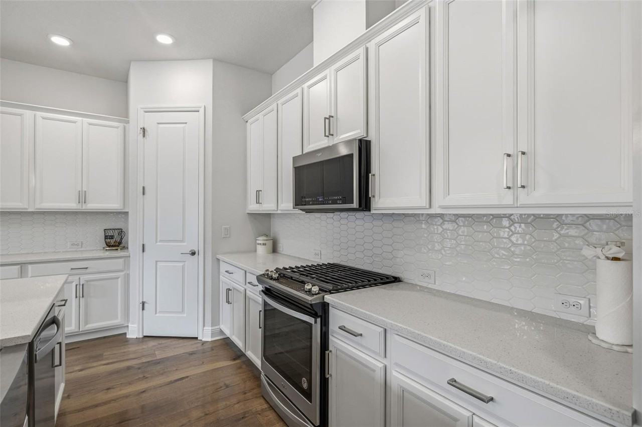 5925 Silver Sun Dr - Photo 7 of 45