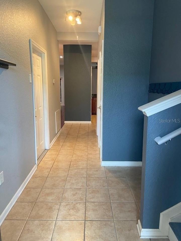 8210 Down Royal Rd - Photo 3 of 37