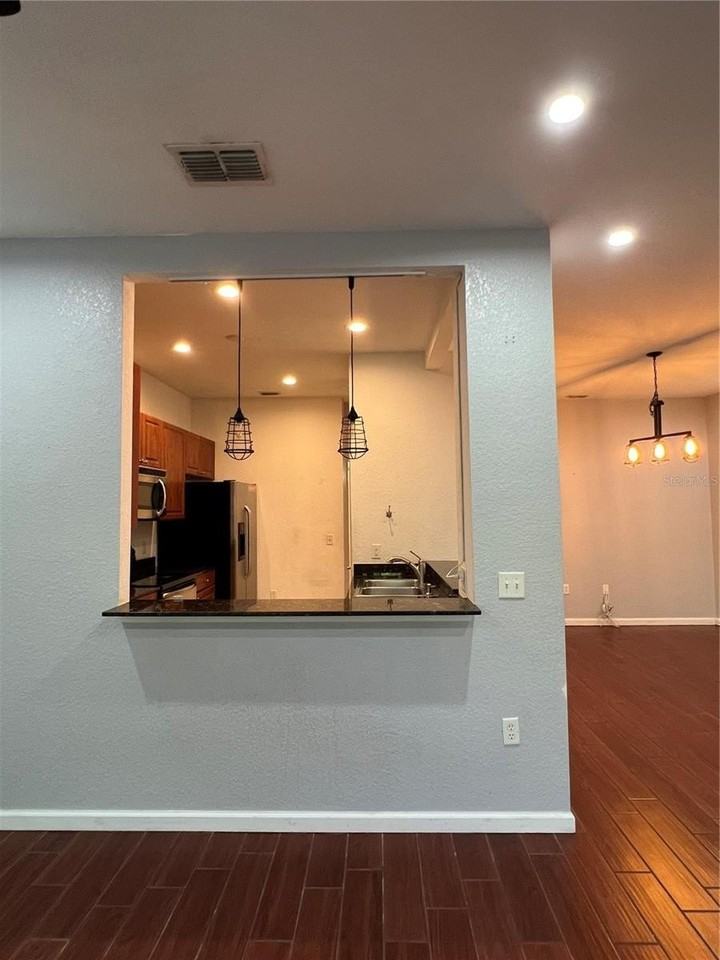 8210 Down Royal Rd - Photo 7 of 37