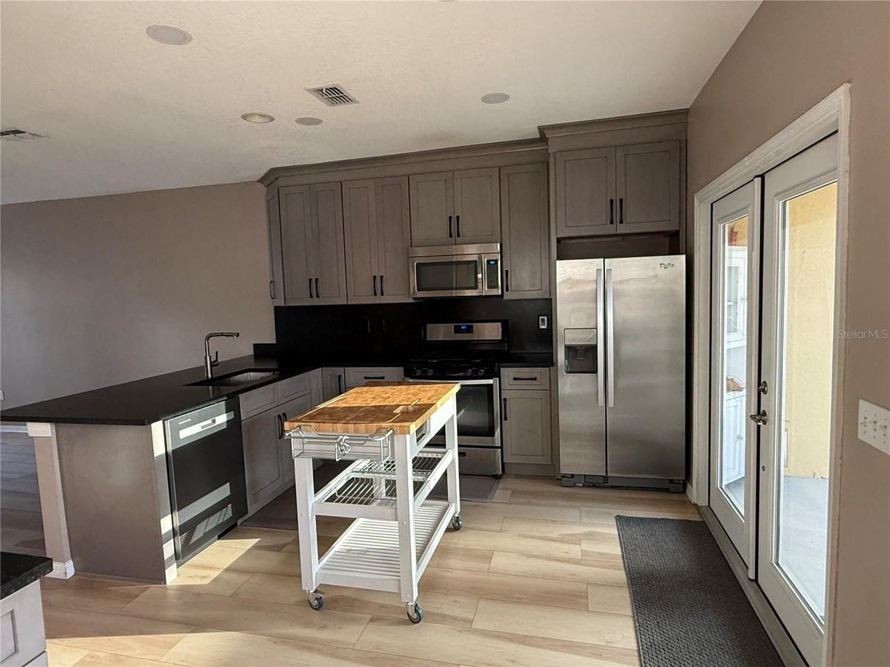 3753 Herlong St - Photo 5 of 18