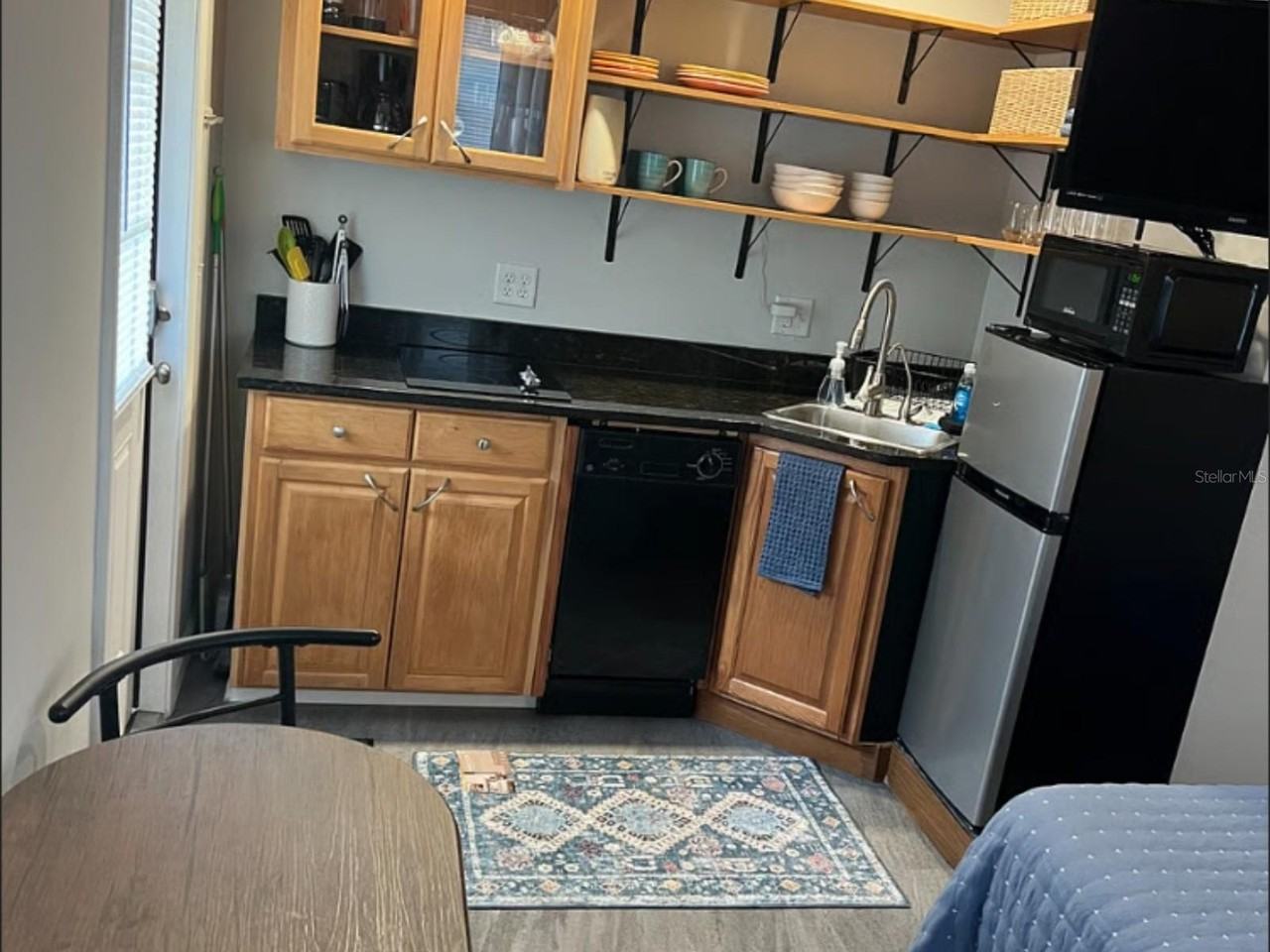 509 29th Ave S #A - Photo 4 of 12