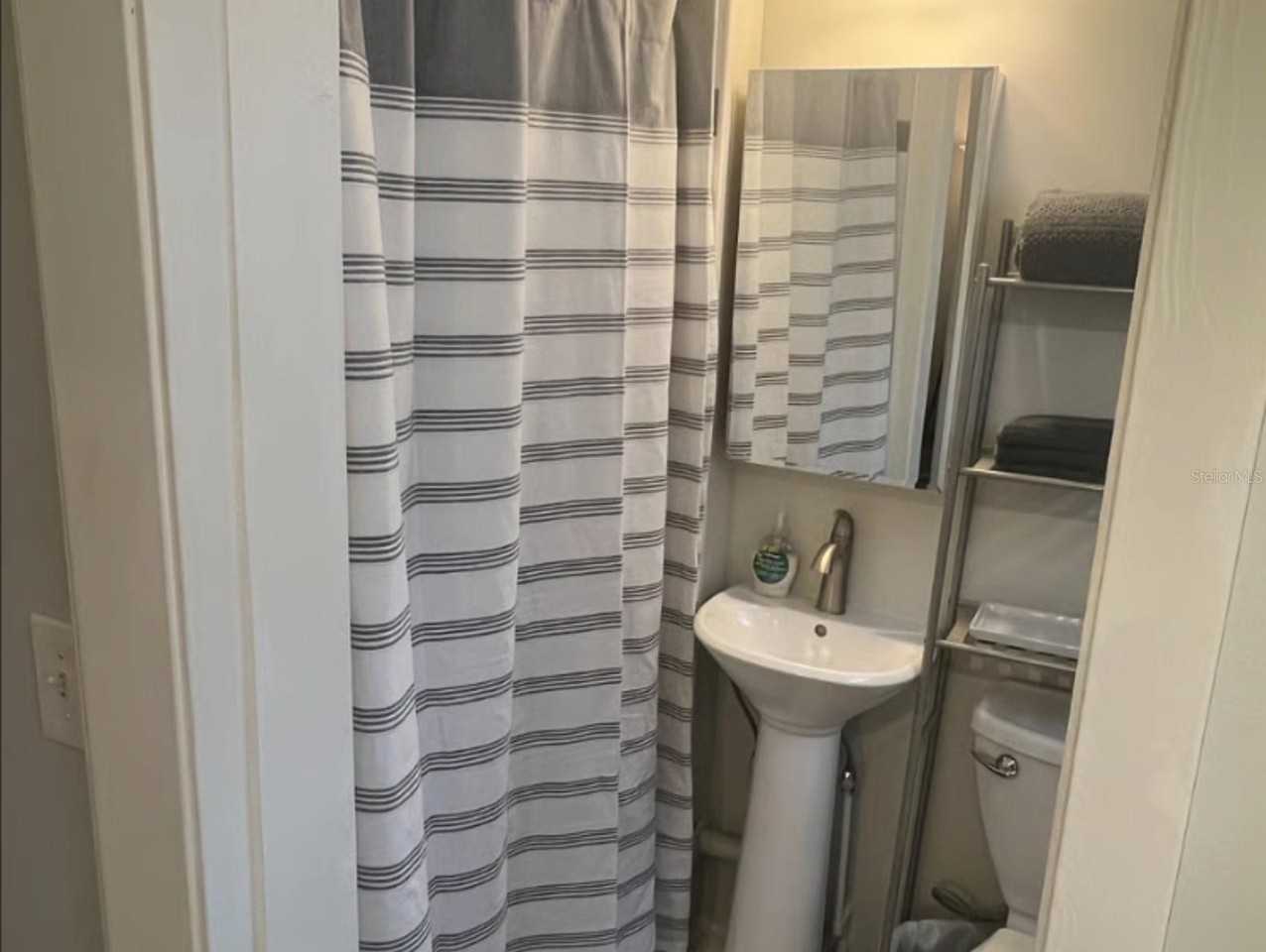 509 29th Ave S #A - Photo 5 of 12