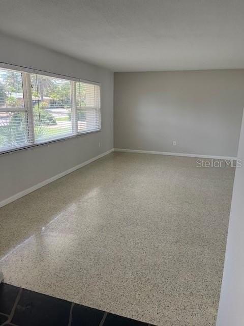 1910 Bayshore Dr - Photo 3 of 19