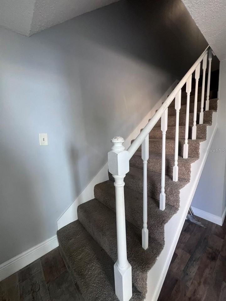 2072 Los Lomas Dr - Photo 6 of 22