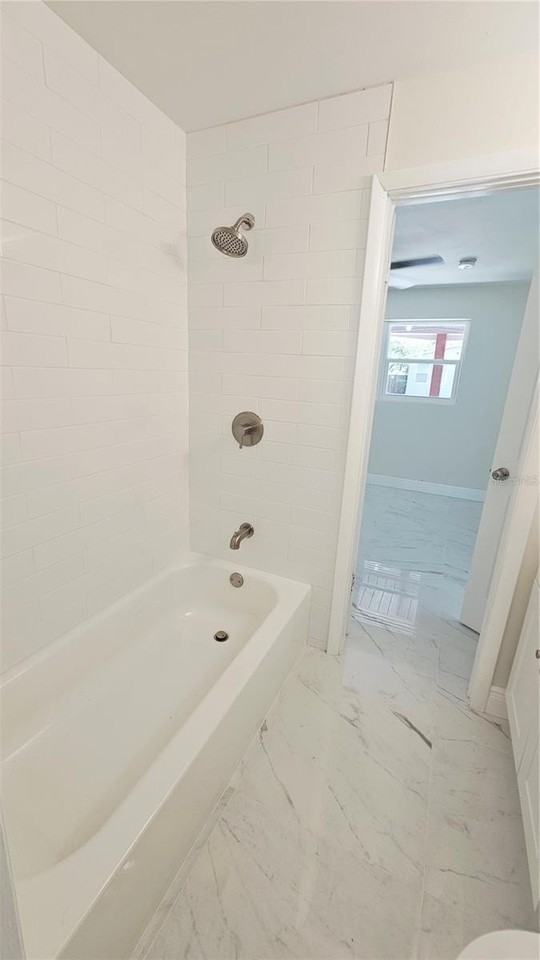 708 Pennsylvania Ave - Photo 7 of 10