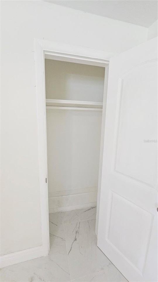 710 Pennsylvania Ave - Photo 5 of 10